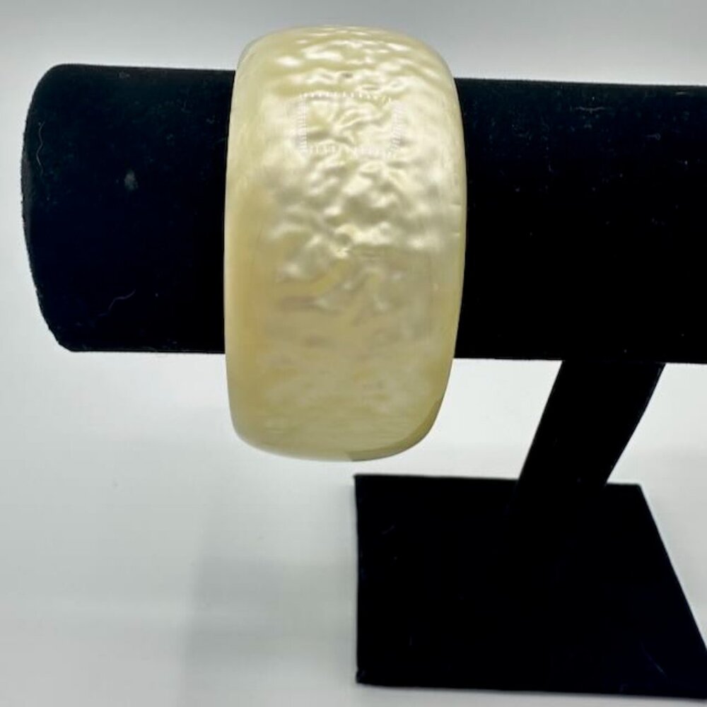 Vintage Moonglow Lucite Resin Plastic Bangle Bracelet